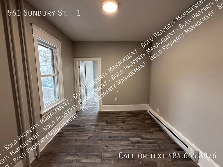 561 Sunbury St #1 — Photo 5