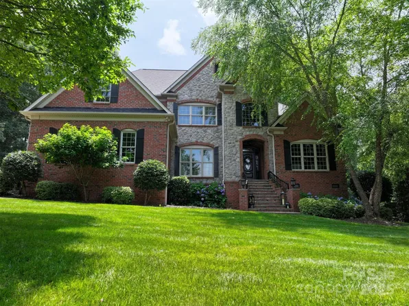 252 Bay Shore Loop, Mooresville, NC 28117