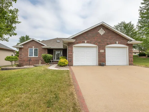 1021 Barbaralee Dr, Dubuque, IA 52003