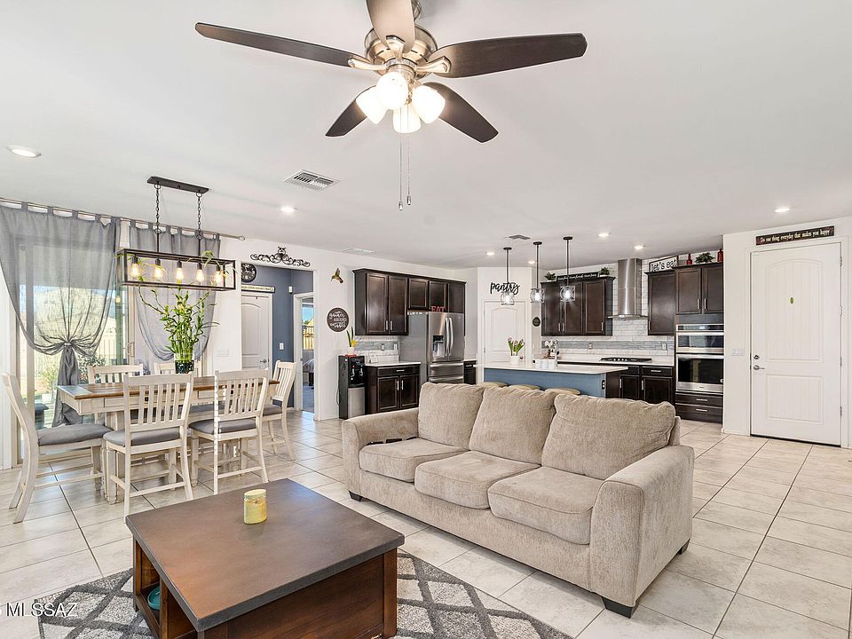 1st image of 836 W Calle Sucre