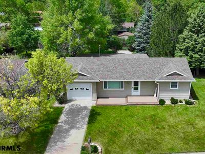 834 E 9th St, Chadron, NE, 69337