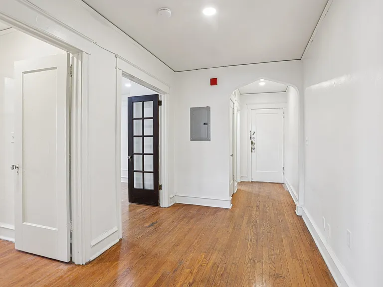 The Residences at Marchwood — Photo 16