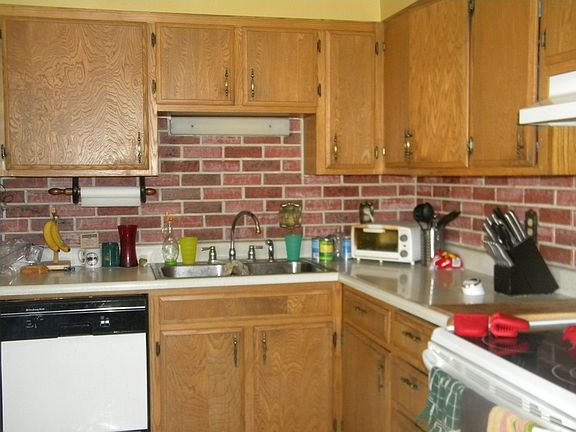 2nd image of 1708 Mitchell St