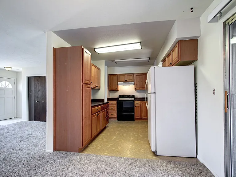 2911 S Clarkson St — Photo 11