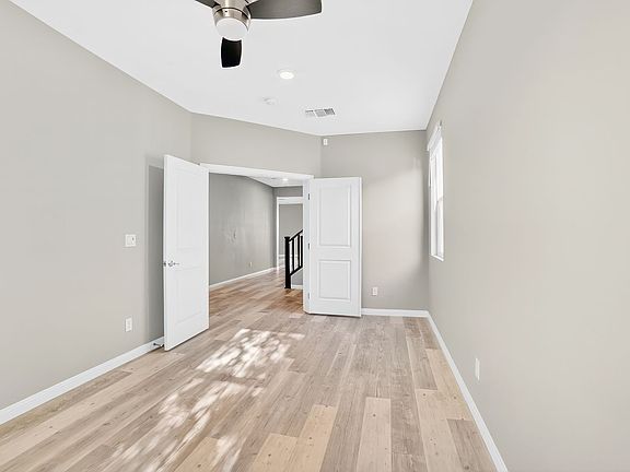 3rd image of 9567 Belfast Cove St