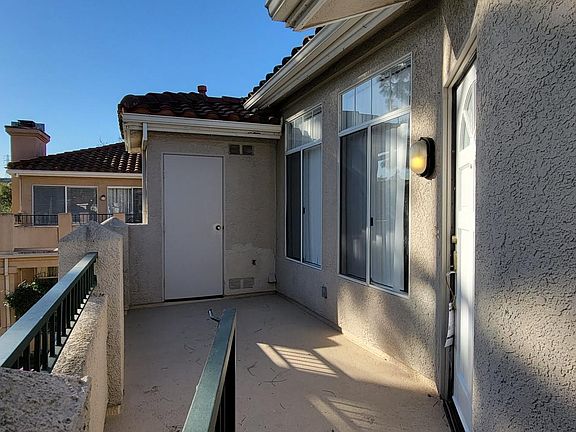 5th image of 87 Whippoorwill Ln