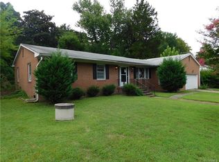 114 Sherwood Dr, Colonial Heights, VA 23834