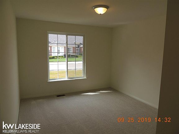 5th image of 49370 Chapel Hill Dr Unit 63