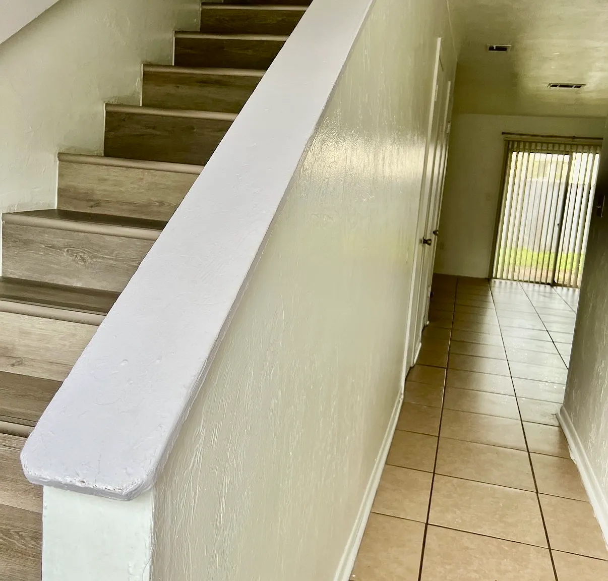 2 bed, 1.5 bath, 986 sqft, $1,200 — Photo 4