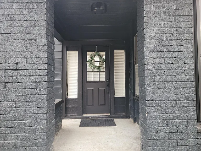 2818 N Capitol Ave #3 — Photo 2