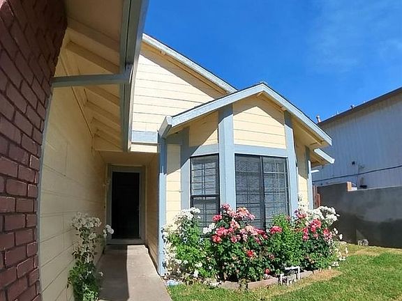 2nd image of 8452 Sunny Lake Way
