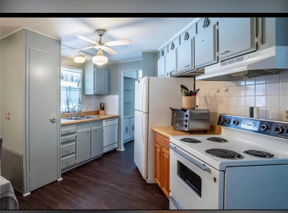 2 bed, 1248 sqft, $2,000 — Photo 2