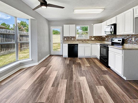 2nd image of 19834 Creston Cove Ct