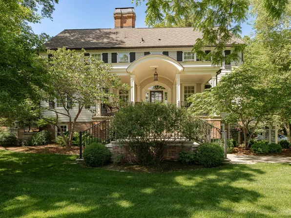 821 8th Ave SW, Rochester, MN 55902