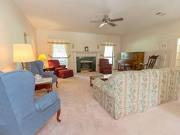 4th image of 1014 Broadmoor Dr