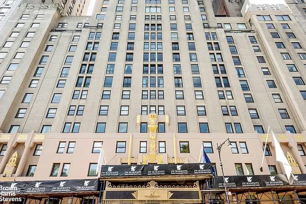 Rented by Brown Harris Stevens | media 40