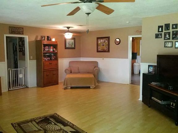 4th image of 3226 Hickory Ave