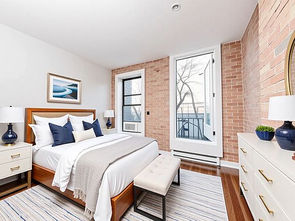 2nd image of 113 Christopher St APT 12