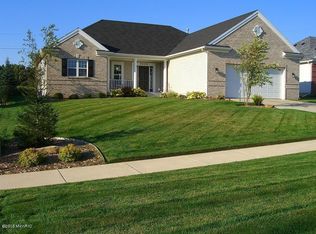 2253 Beatrice Dr NE, Grand Rapids, MI 49505