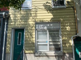 202 N 11th St, Reading, PA 19601