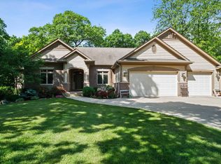 1520 Prestwick Pl #2050, Lake Geneva, WI 53147