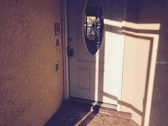 3rd image of 3203 Pembrooke Ct