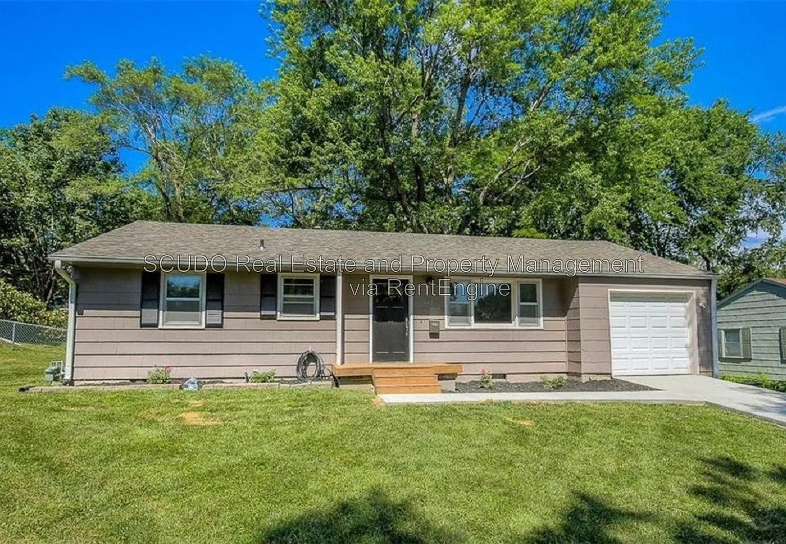 3 bed, 1.0 bath, $1,895 — Photo 1