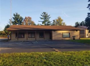 10140 W Grand River Rd, Fowlerville, MI 48836