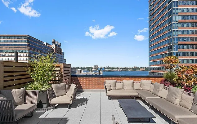 Rented by Corcoran | media 9
