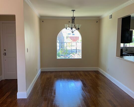 3rd image of 1768 S Hayworth Ave