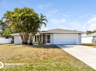 2118 Bolado Pkwy, Cape Coral, FL 33990