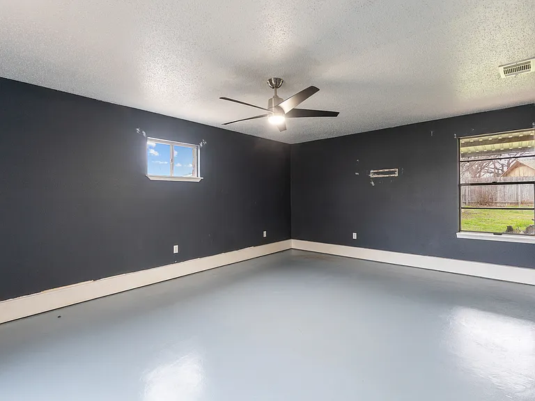 400 N River Oaks Dr — Photo 15