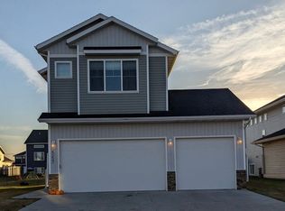 5227 11th St W, West Fargo, ND