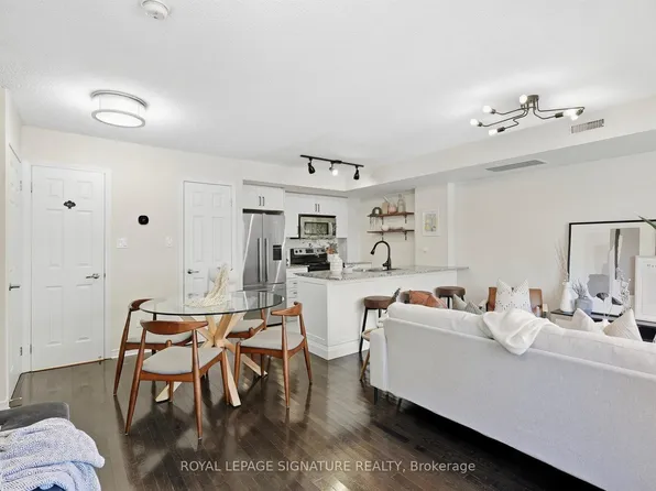 11 Ruttan St #225, Toronto, ON M6P 0A1