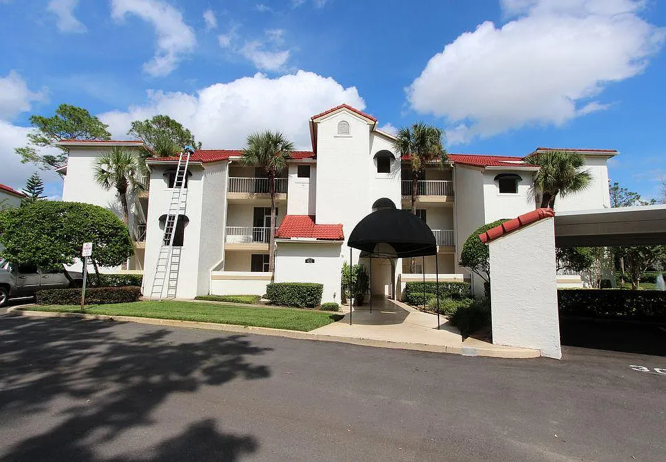 451 Hamptoncrest Cir #307