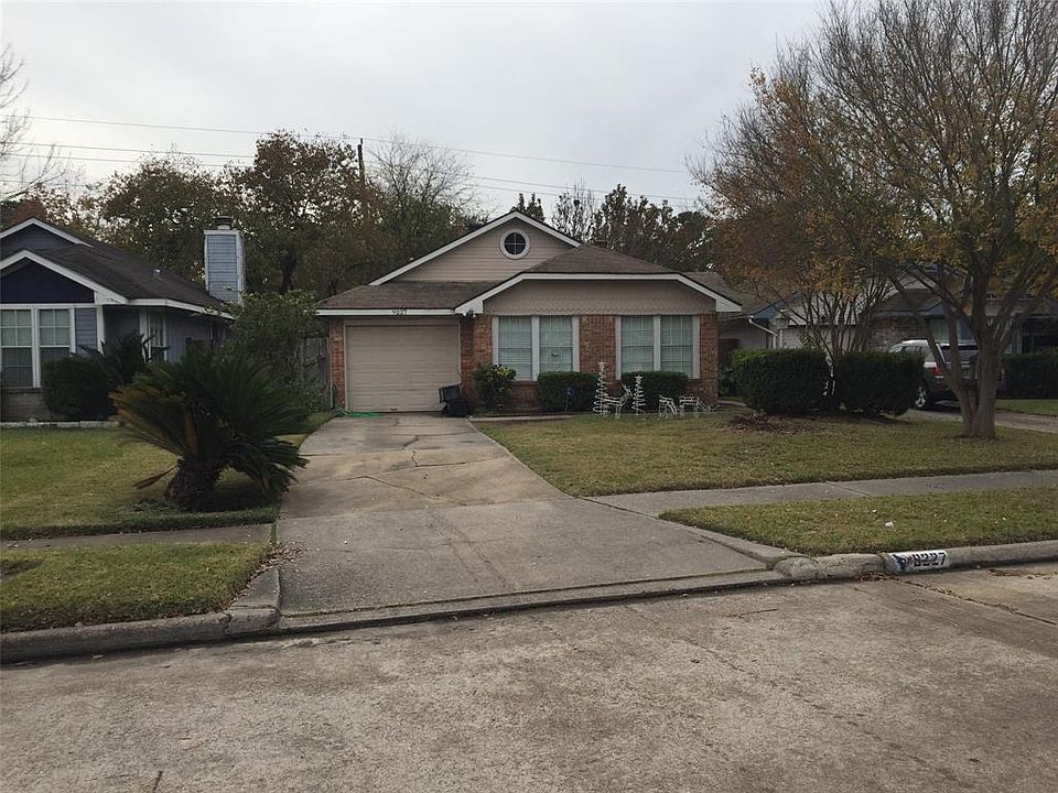 1st image of 9227 Waving Fields Dr