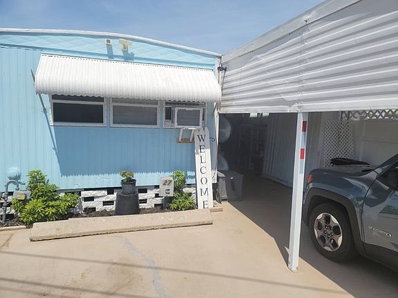 2nd image of 2424 50th Ave N Lot 27