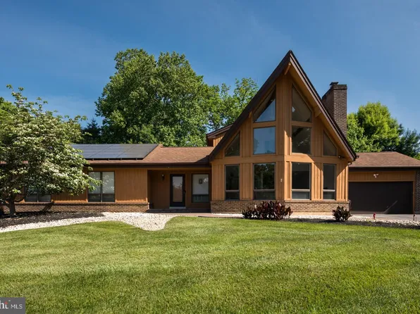 40 Raphael Rd, Hockessin, DE 19707