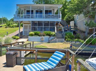 150 Shoreline Rd, New London, NC 28127