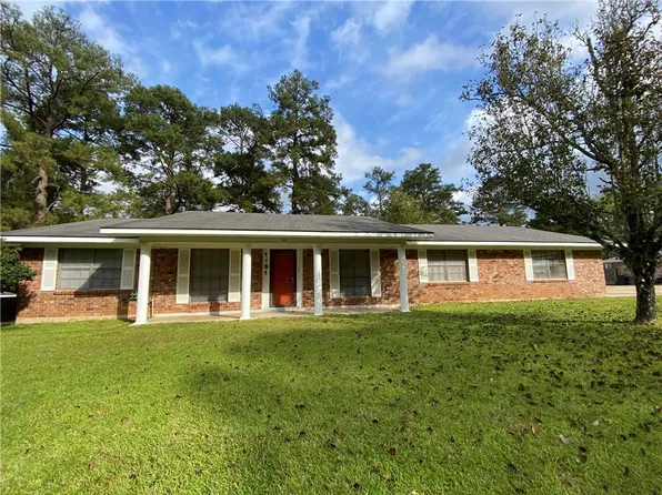 1481 Susek Dr, Pineville, LA 71360