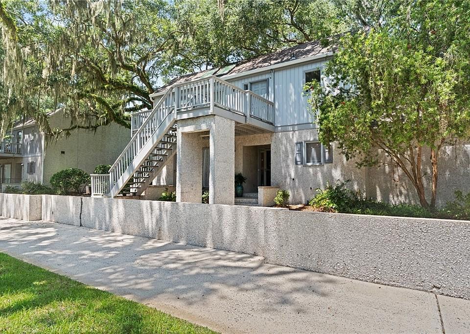 1st image of 659 N Golf Villas