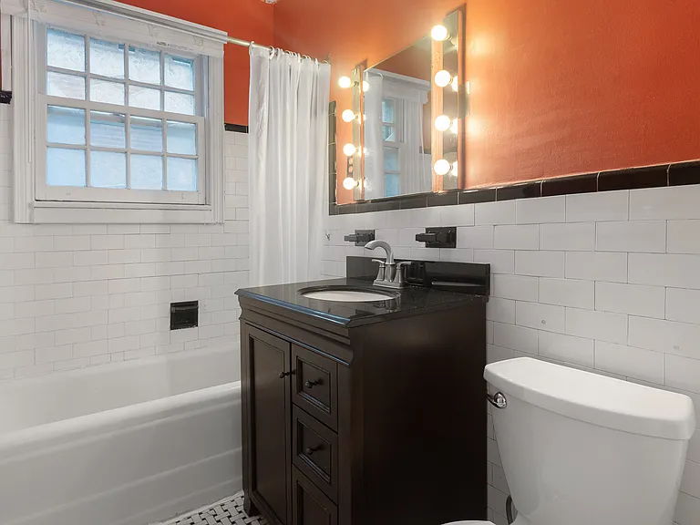 38 Marlborough Ave — Photo 7