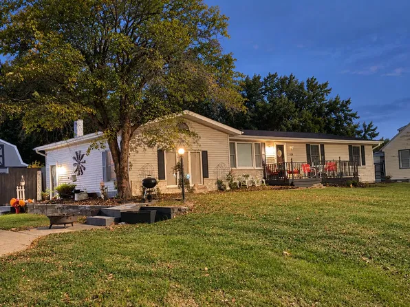 208 S Vermilion St, Potomac, IL 61865