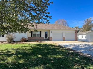 4083 S 97th Rd, Bolivar, MO 65613