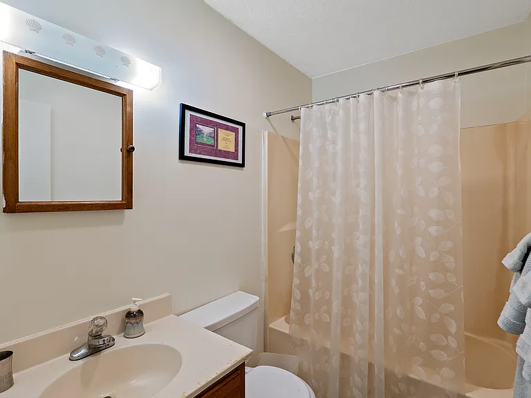 1 Rosecrest St #1C — Photo 18