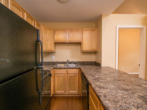 3rd image of 1405 Broadway St APT 309