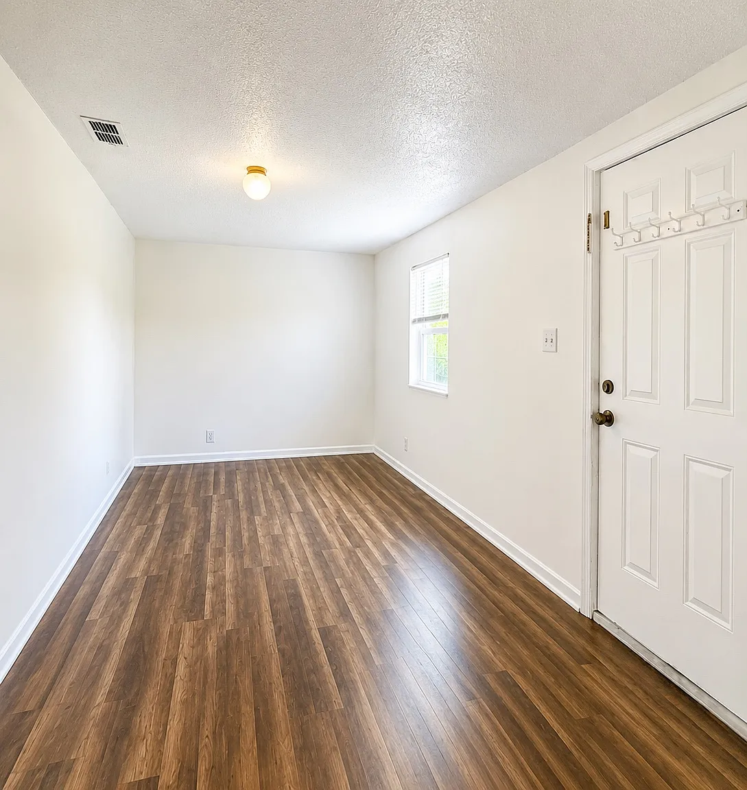 2 bed, 828 sqft, $1,145 — Photo 4