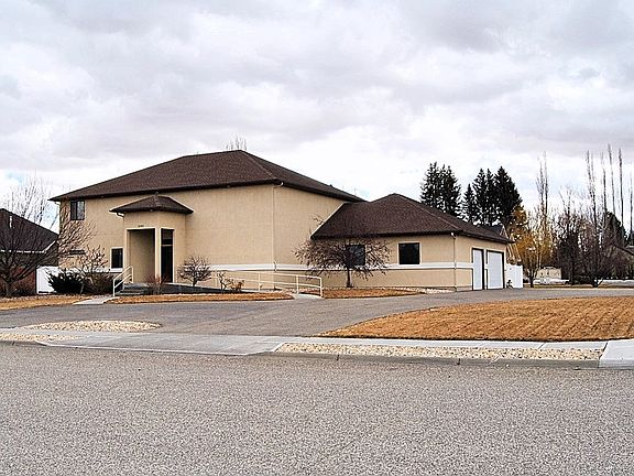 2nd image of 2583 Blue Canyon Dr
