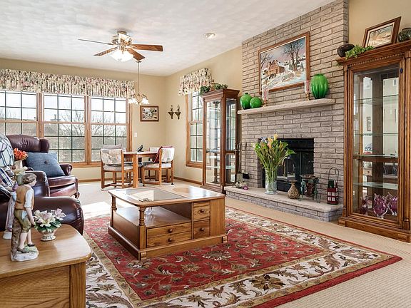 5th image of 9293 Forest Ridge Dr