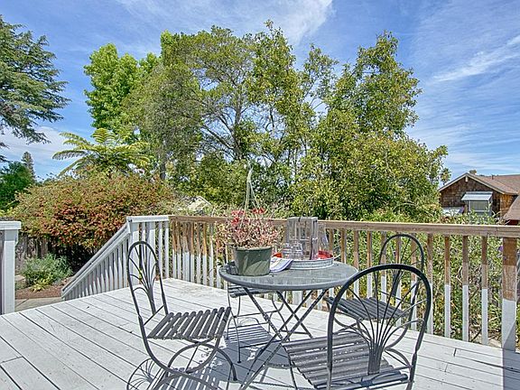 4th image of 1111 Escalona Dr